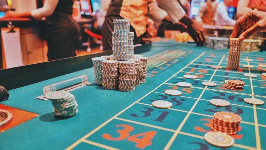 Celebrity Gamblers and Casino Scene